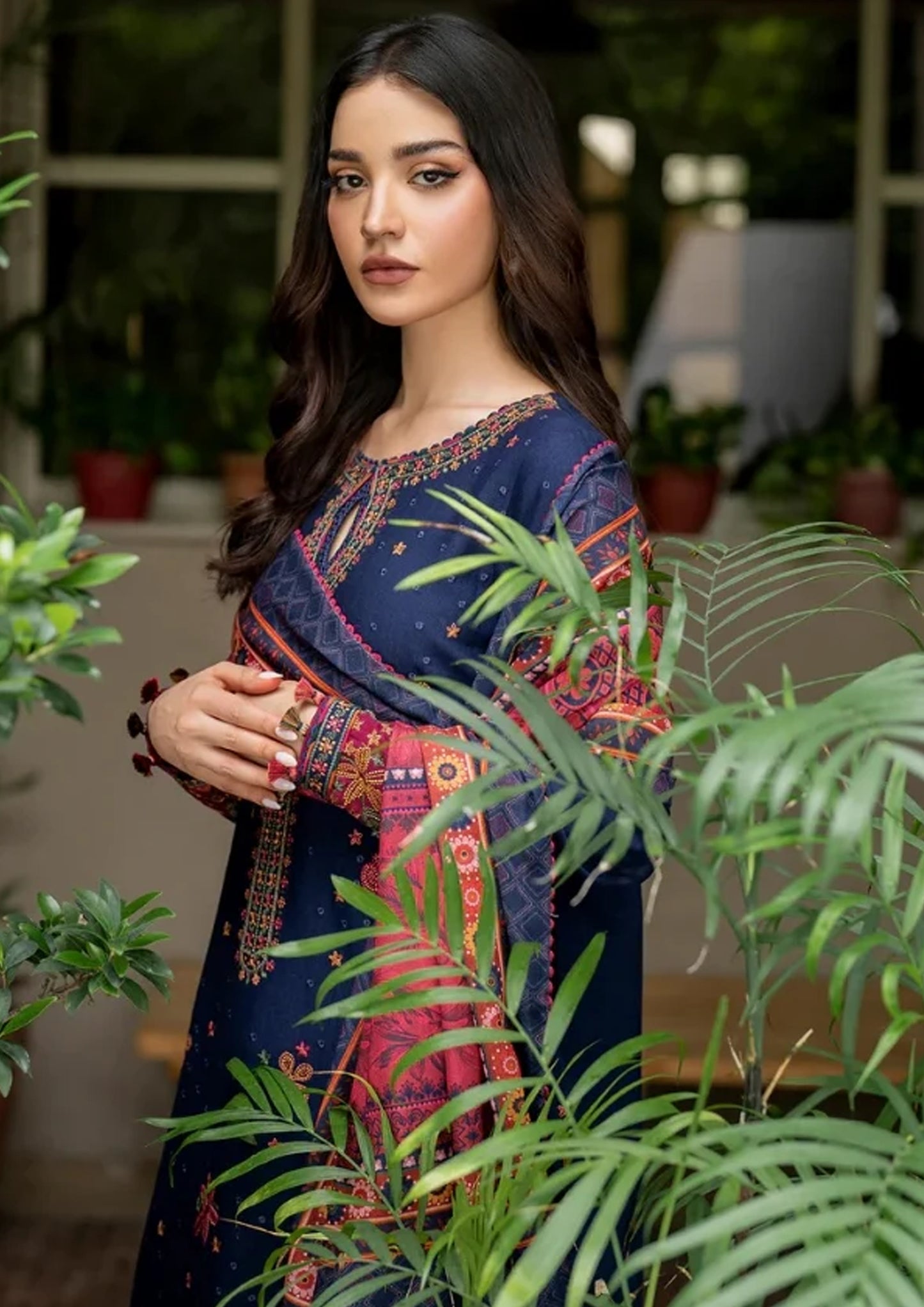 Embroidered Dhanak Unstitched 3PC Set | FS3033