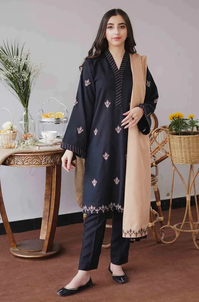 Embroidered Dhanak Unstitched 3PC Set | FS3022