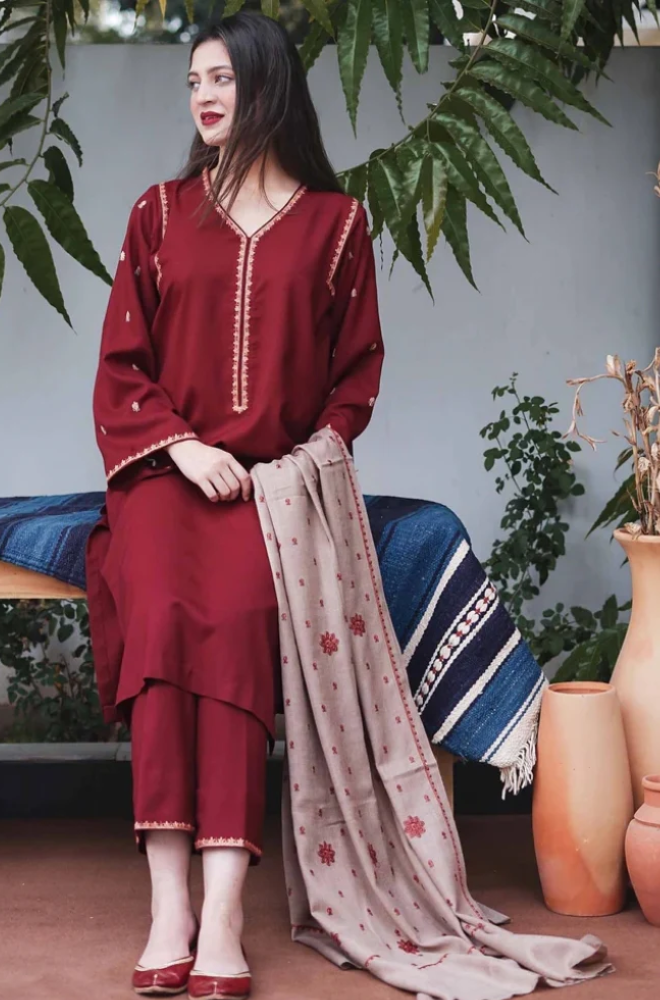 Embroidered Dhanak Unstitched 3PC Set | FS3023