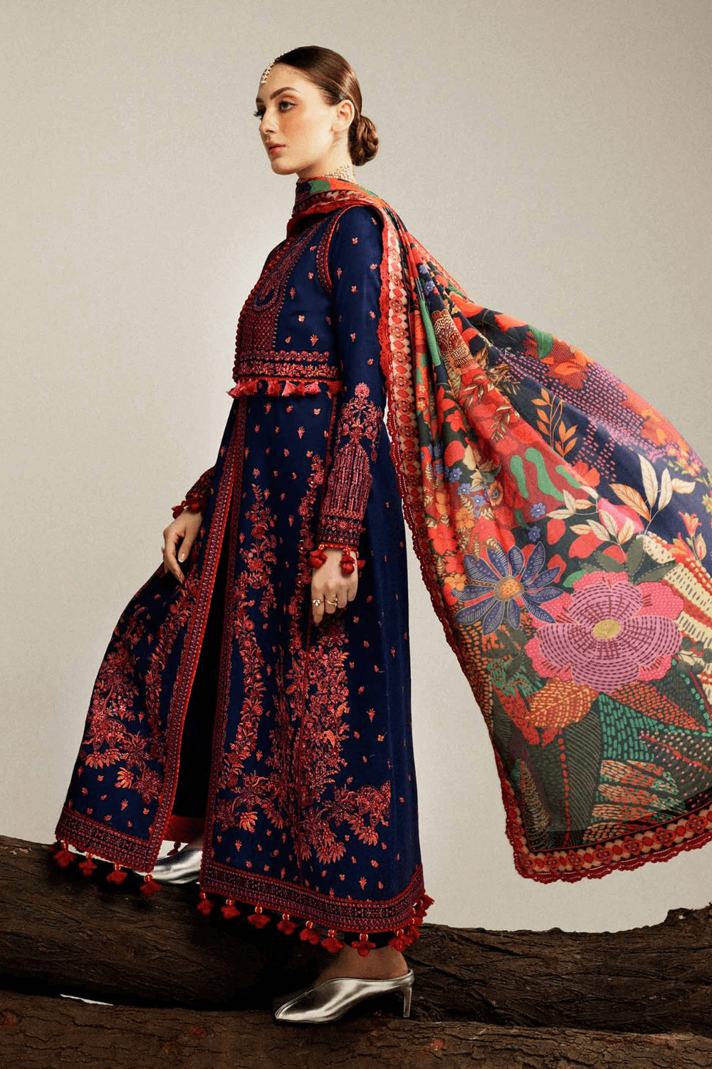Embroidered Dhanak Unstitched 3PC Set | FS3075