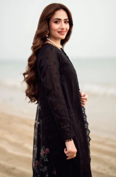 Embroidered Lawn Unstitched 3PC Set | RF1404