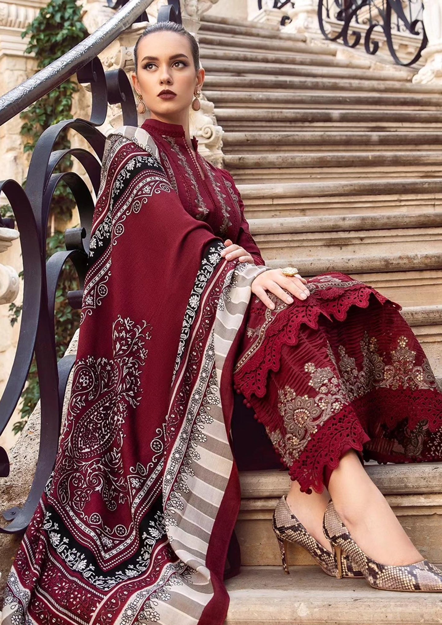 Embroidered Dhanak Unstitched 3PC Set | FS3025