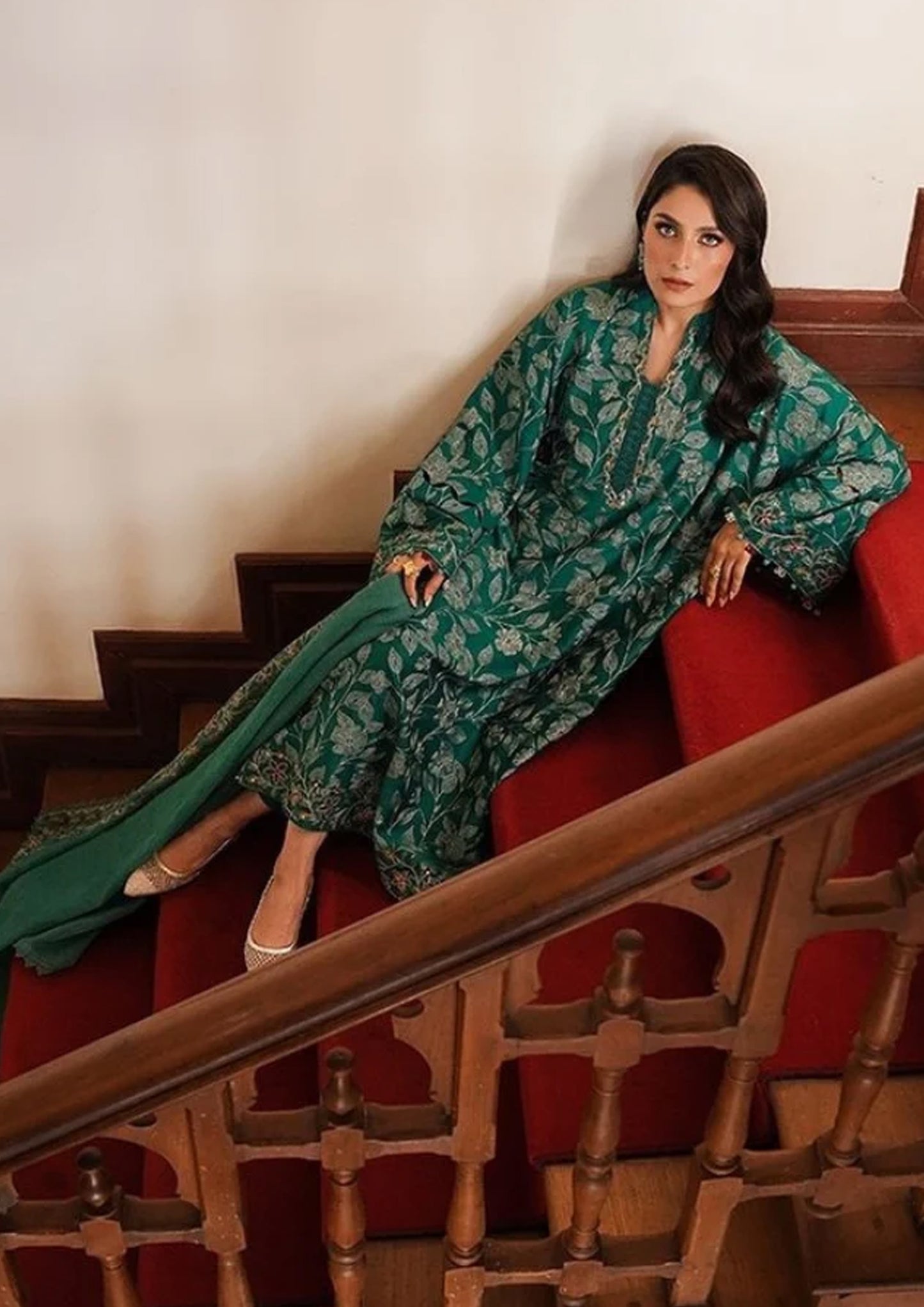 Embroidered Dhanak Unstitched 3PC Set | RF1185