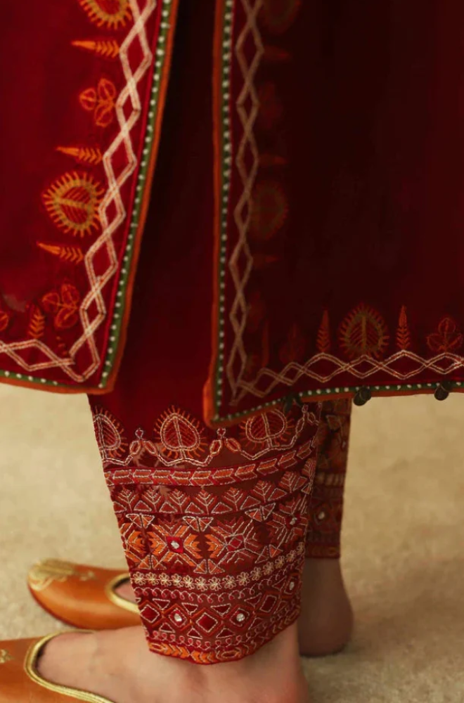 Embroidered Dhanak Unstitched 3PC Set | FS3044