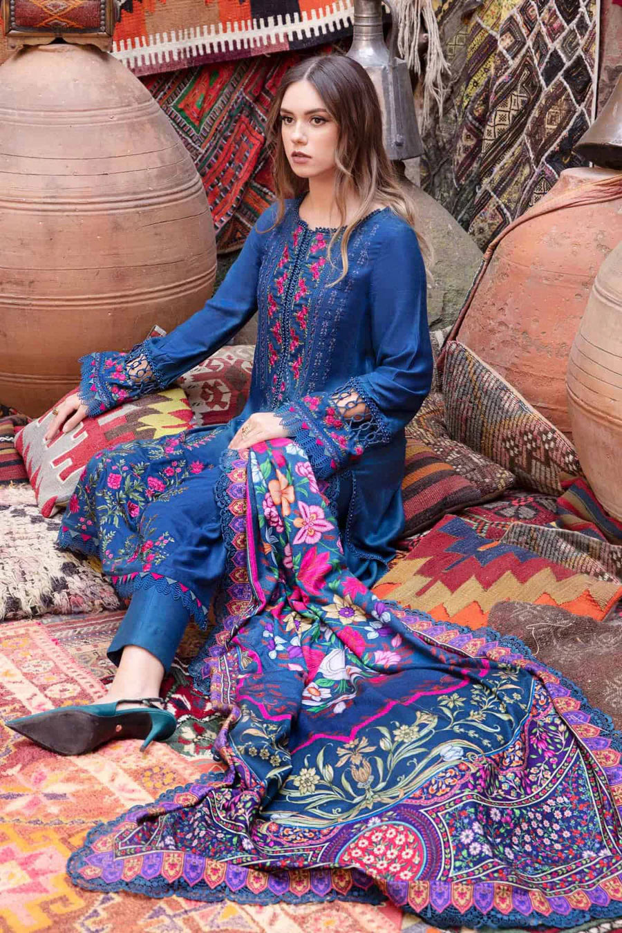 Embroidered Dhanak Unstitched 3PC Set | FS3030