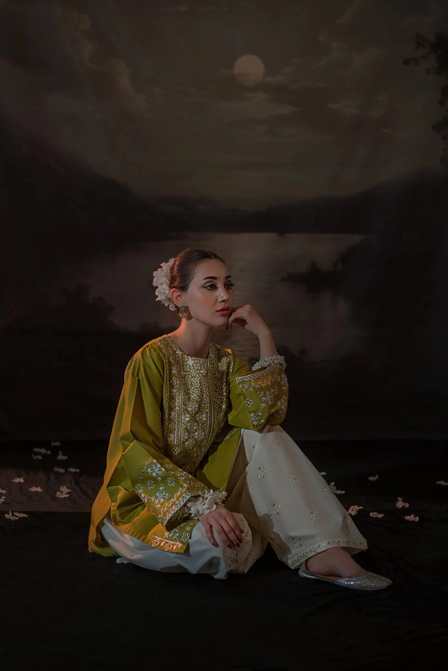 Embroidered Dhanak Unstitched 2PC Set | FS3016