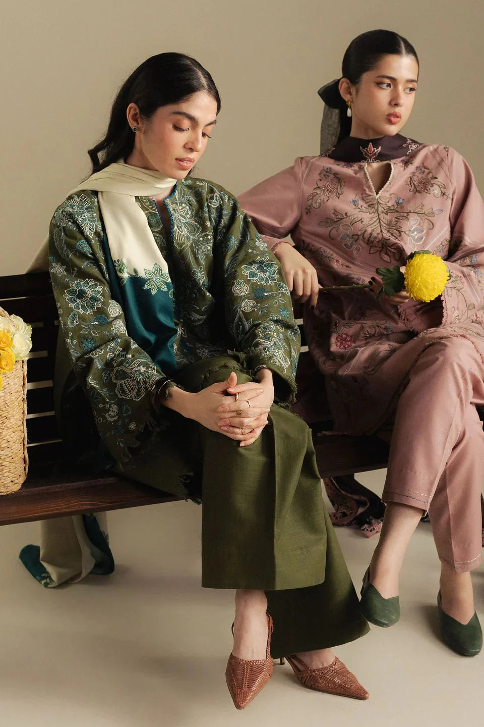 Embroidered Dhanak Unstitched 3PC Set | FS3118