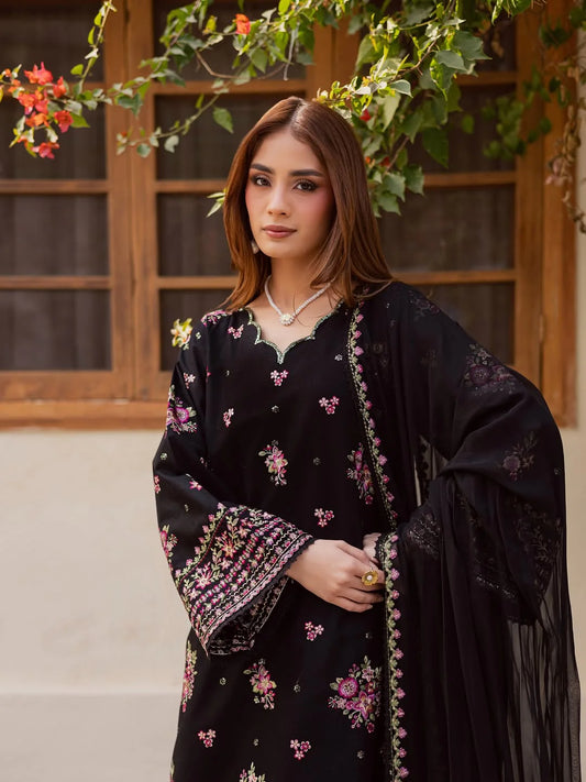 Embroidered Lawn Unstitched 3PC Set | AM7119