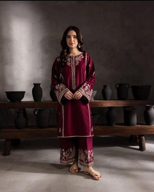 Embroidered Lawn Unstitched 2PC Set | AM7126