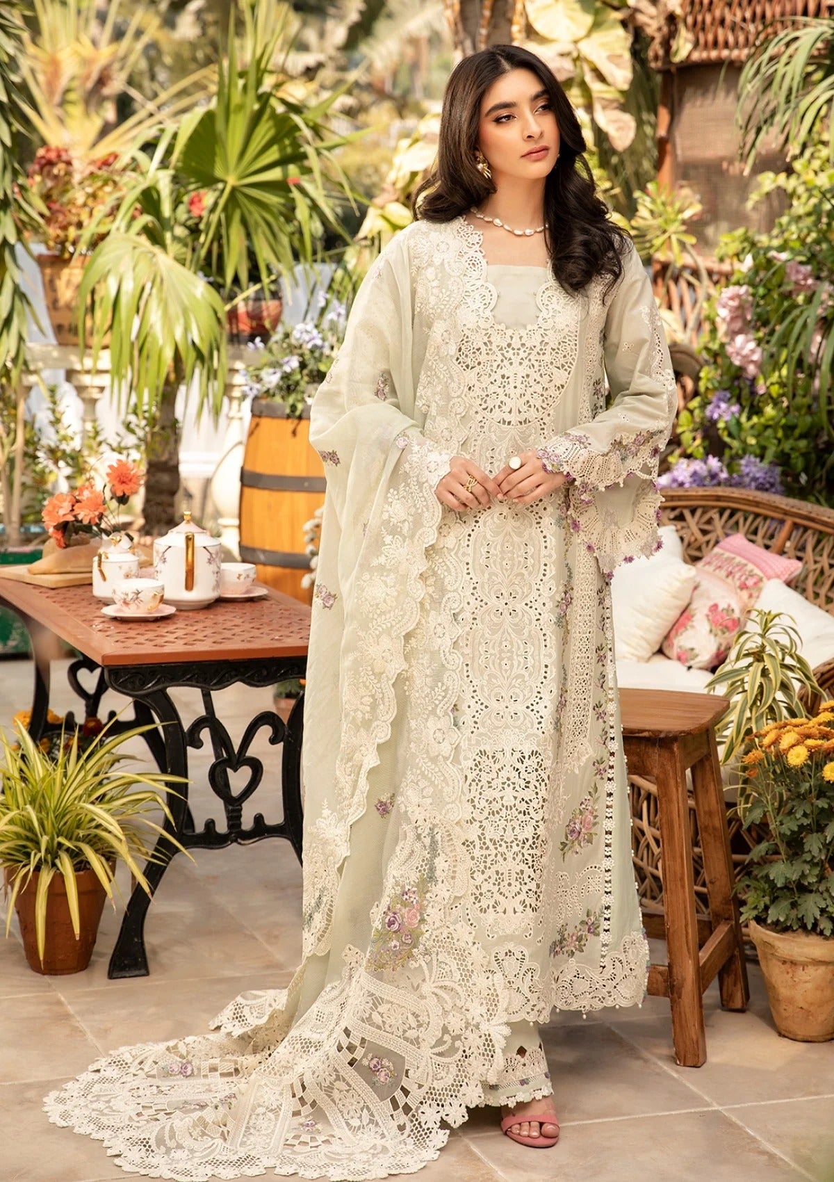 Embroidered Dhanak Unstitched 3PC Set | FS3136