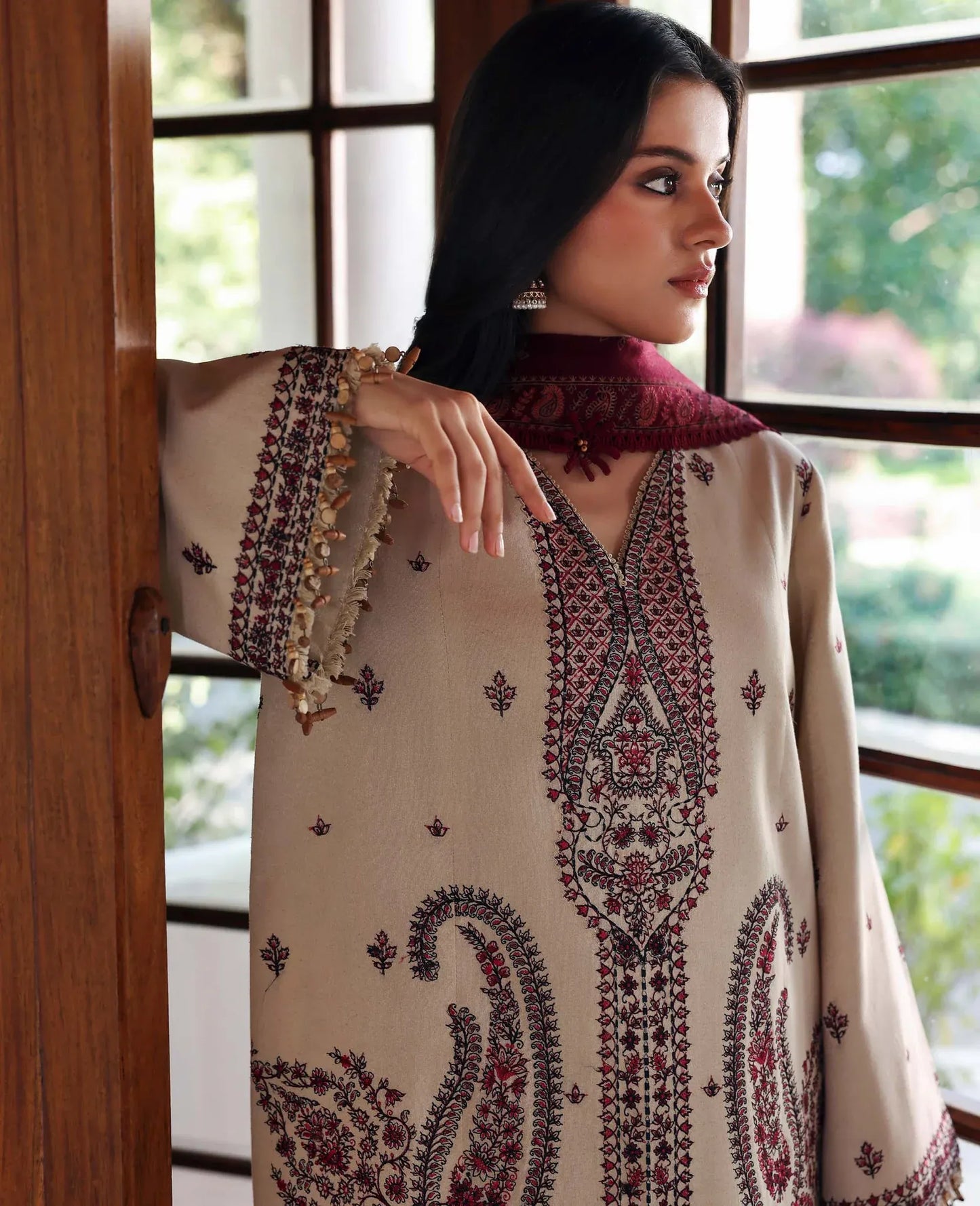 Embroidered Lawn Unstitched 3PC Set | FS7084
