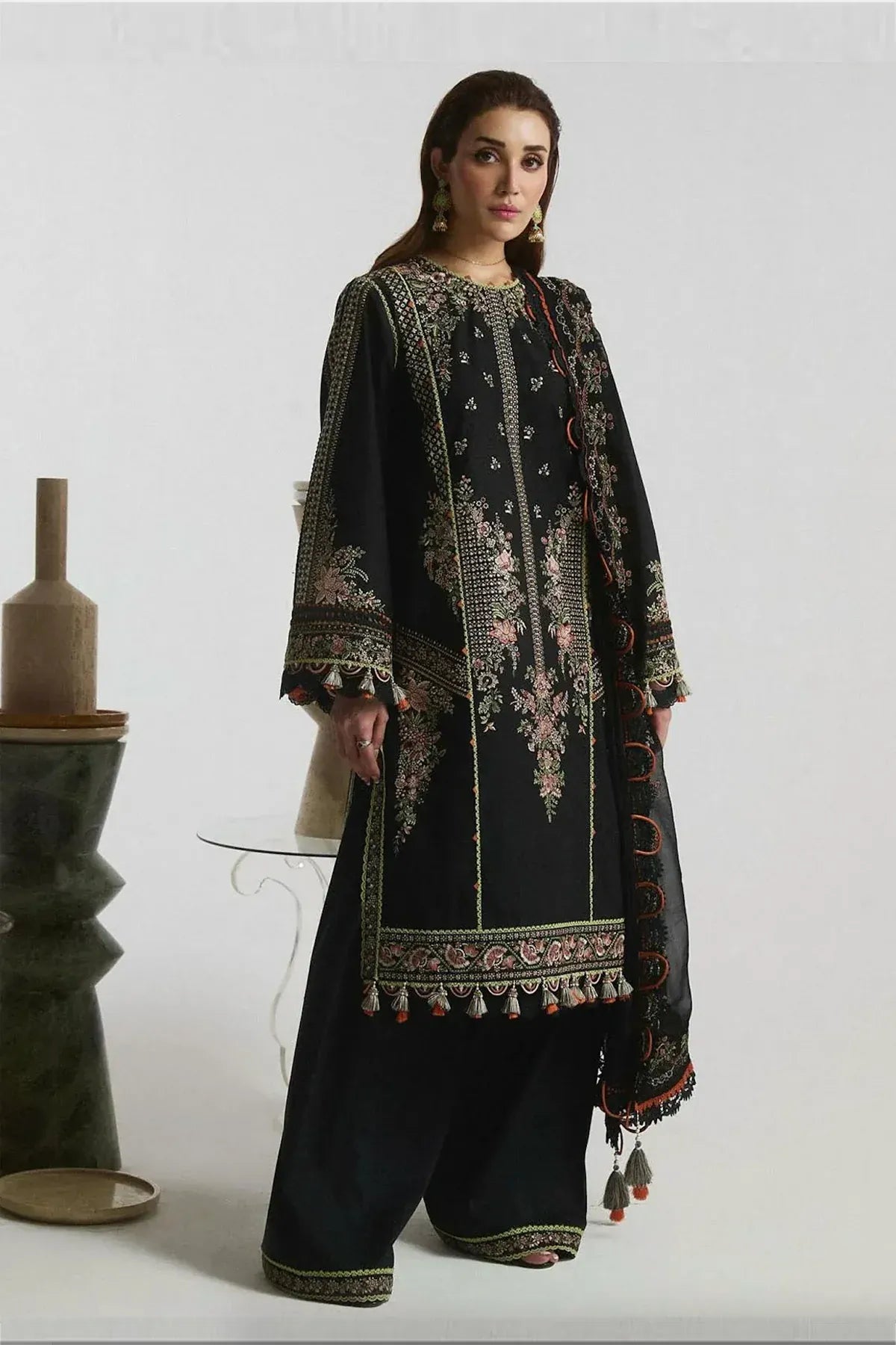Embroidered Lawn Unstitched 3PC Set | FS7082