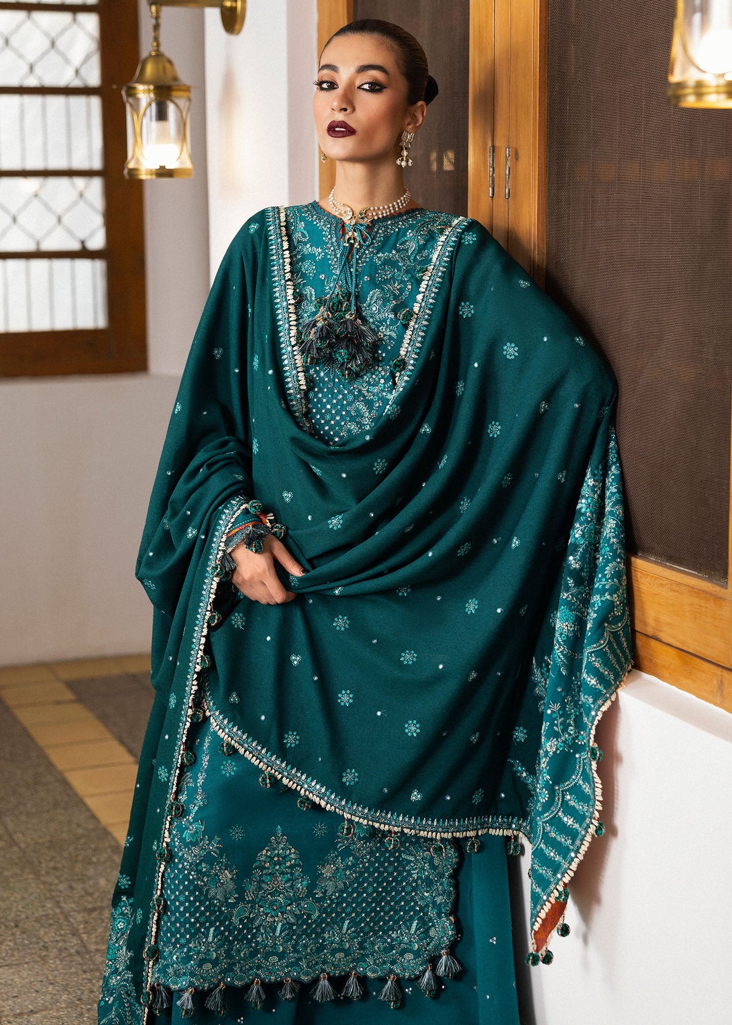 Embroidered Dhanak Unstitched 3PC Set | FS3062