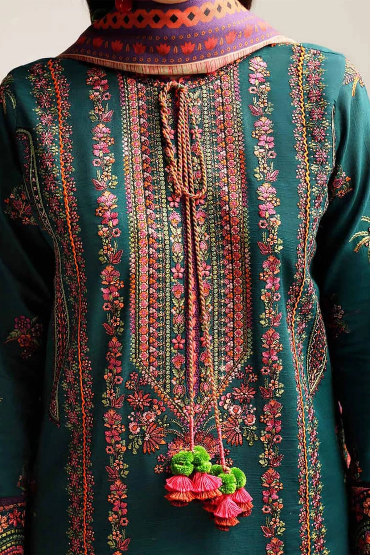 Embroidered Dhanak Unstitched 3PC Set | FS3068