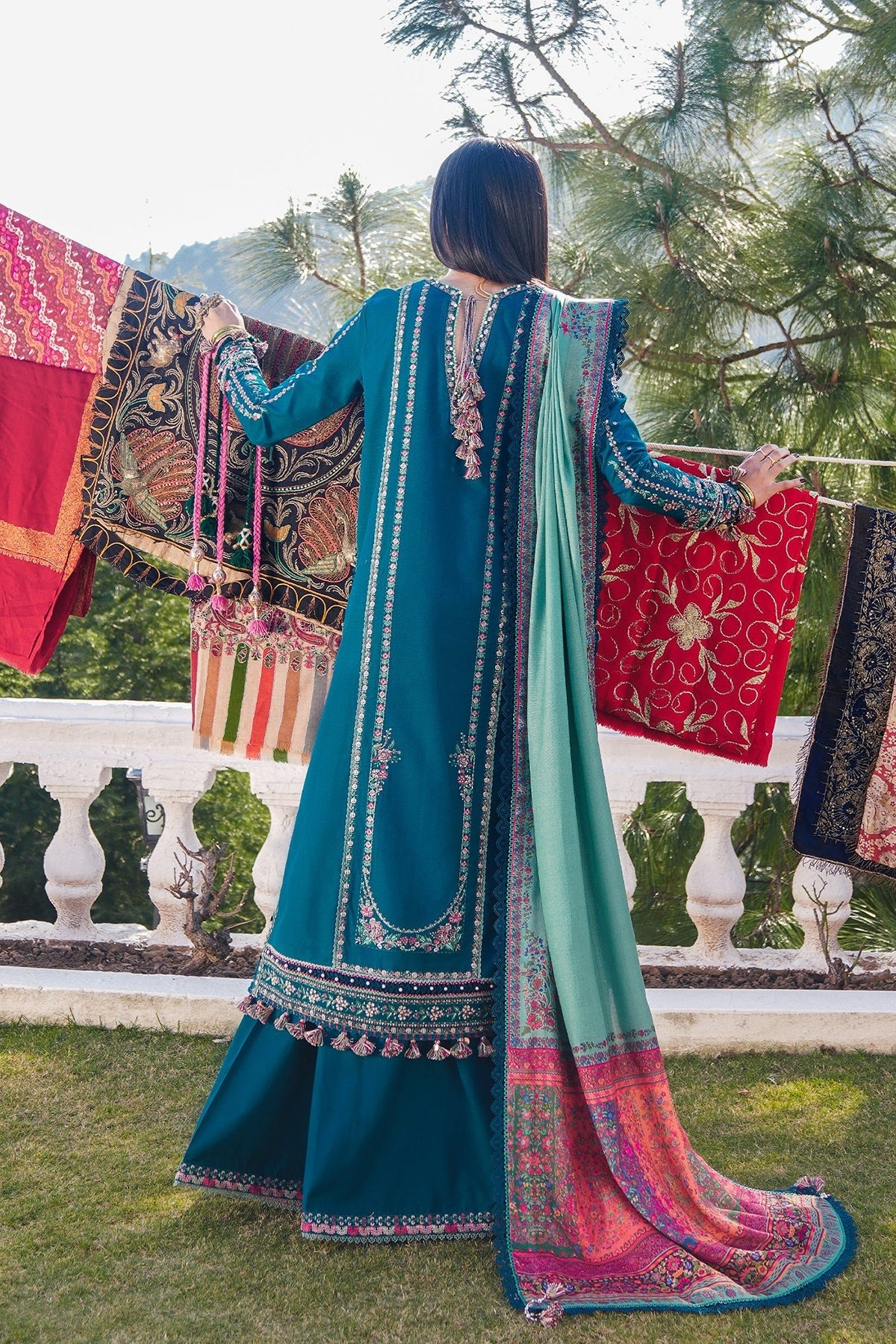 Embroidered Dhanak Unstitched 3PC Set | FS3050