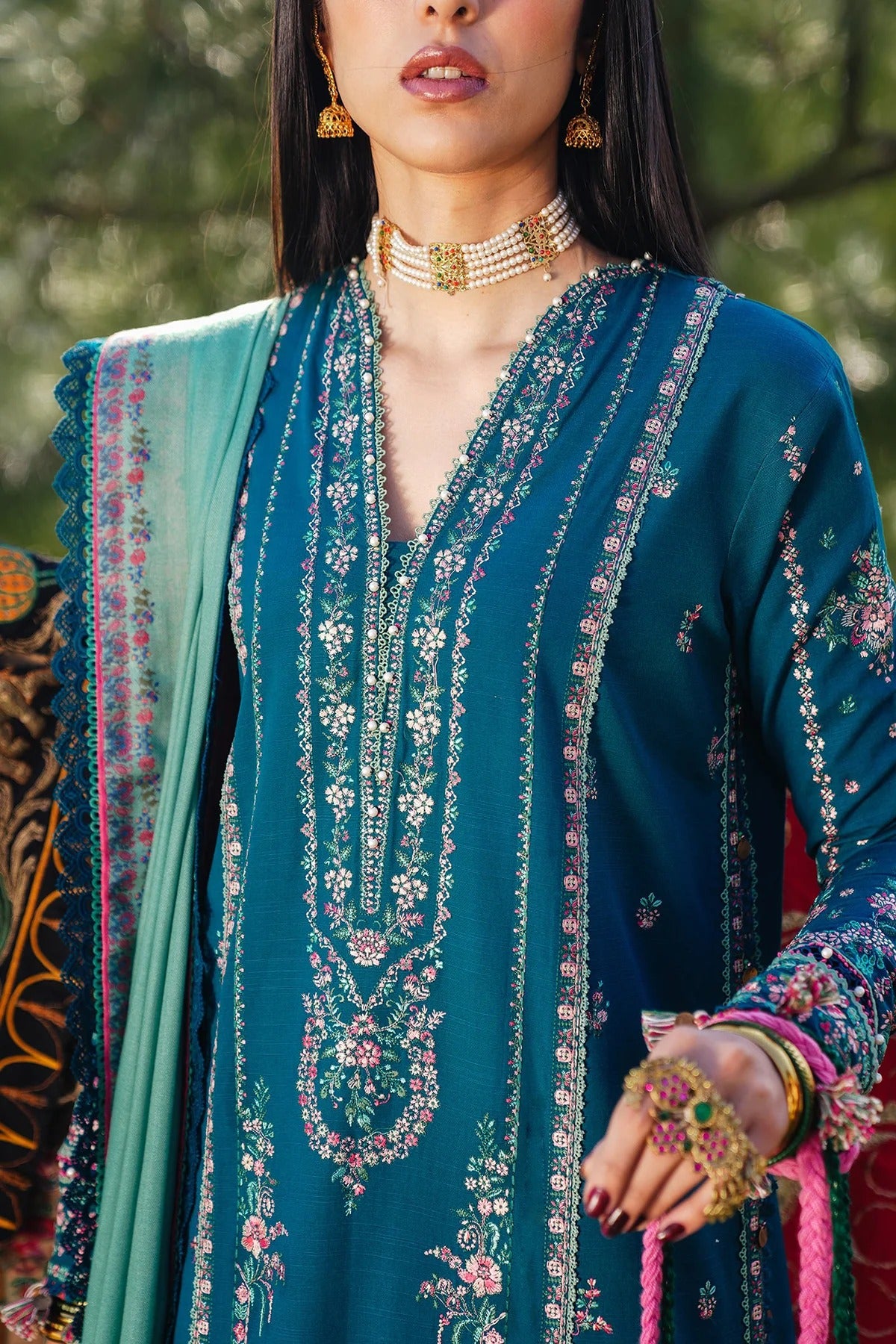 Embroidered Dhanak Unstitched 3PC Set | FS3050