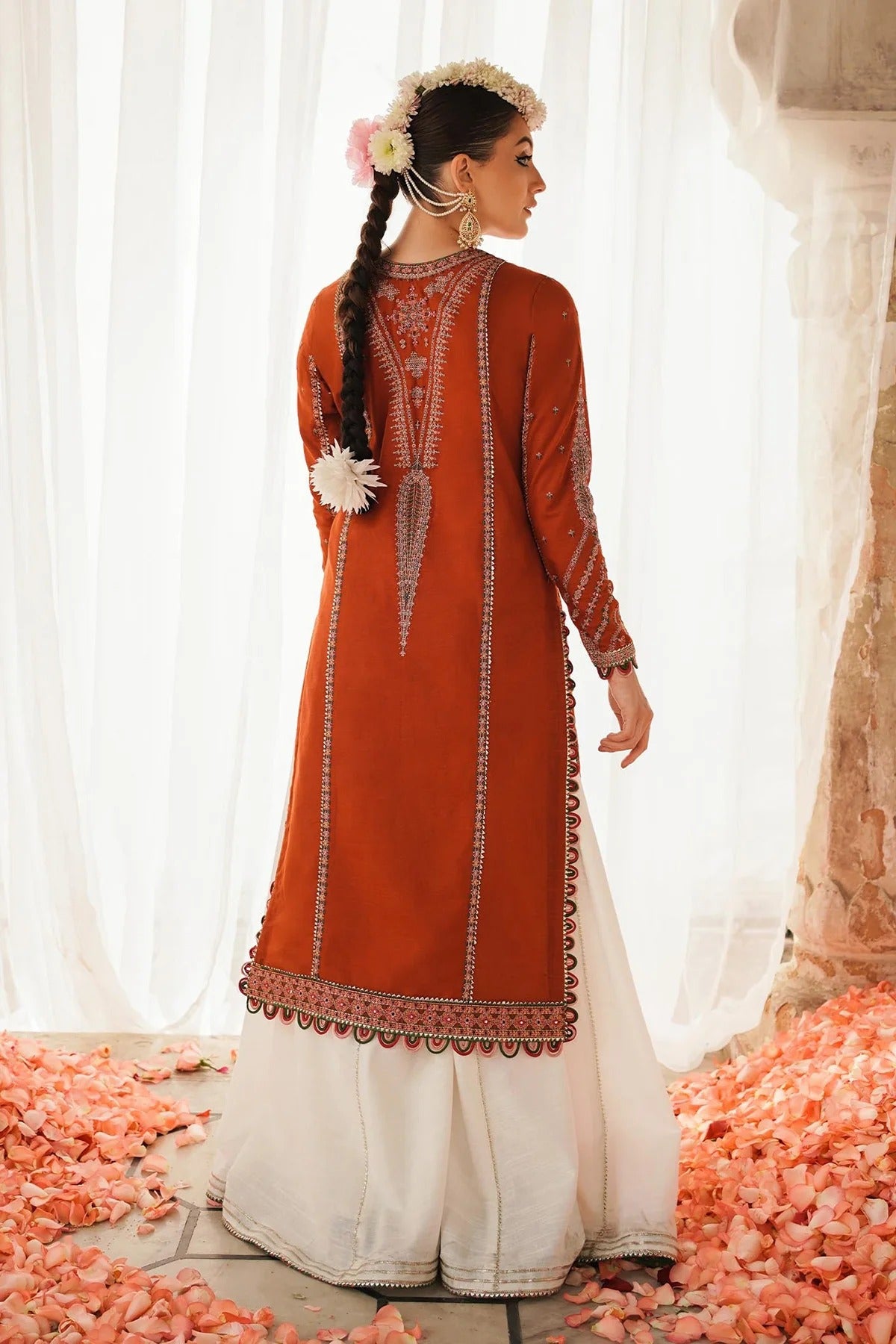 Embroidered Dhanak Unstitched 3PC Set | FS3051