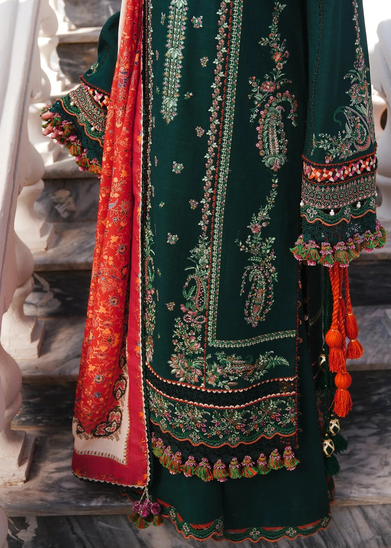 Embroidered Dhanak Unstitched 3PC Set | FS3053