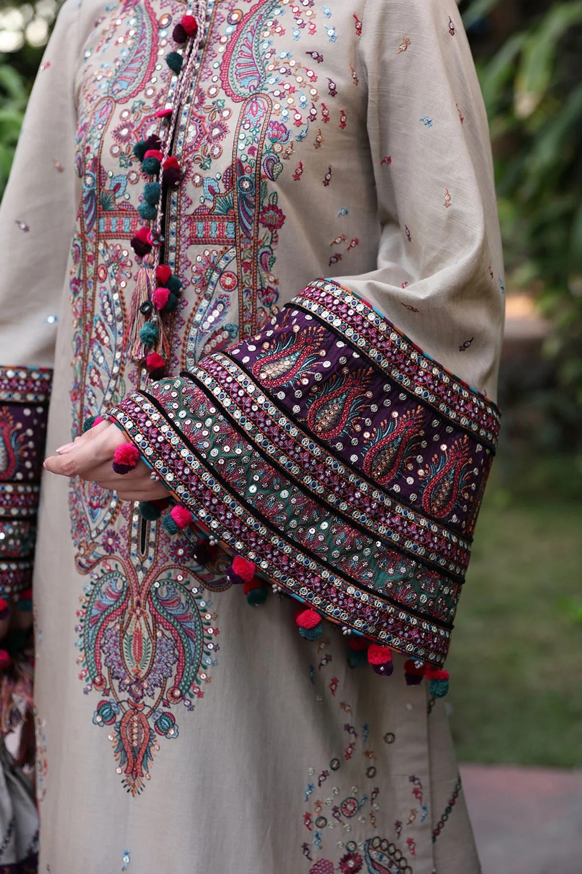 Embroidered Dhanak Unstitched 3PC Set | FS3048