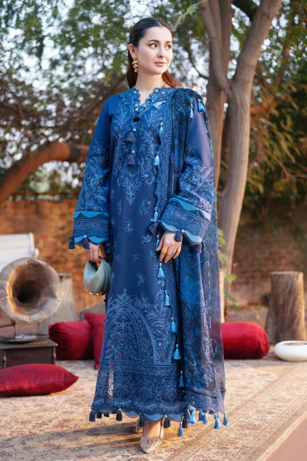Embroidered Lawn Unstitched 3PC Set | FS1411