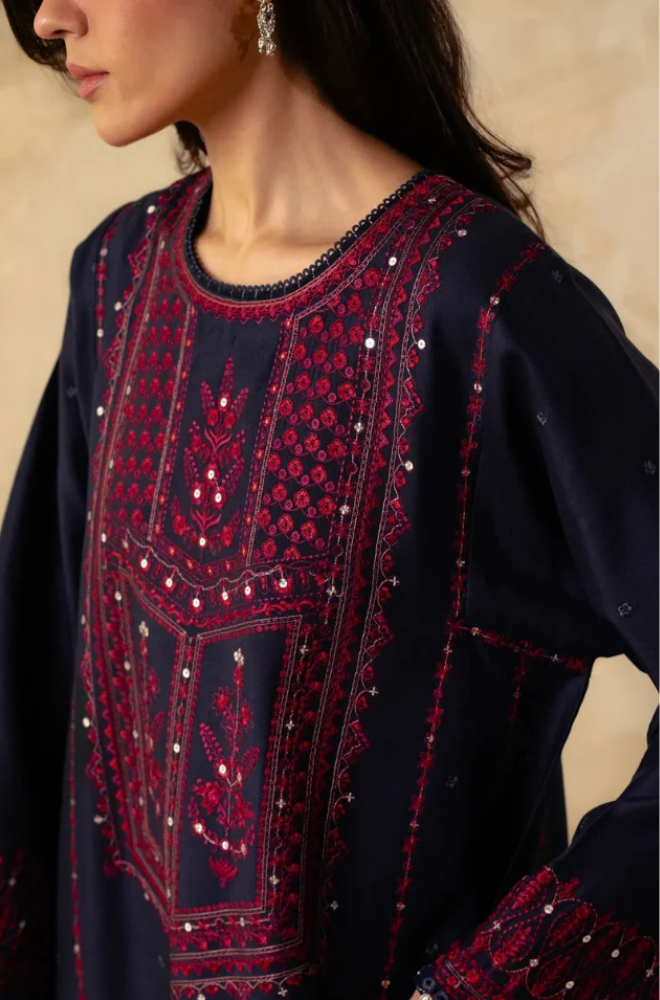 Embroidered Dhanak Unstitched 3PC Set | FS3039