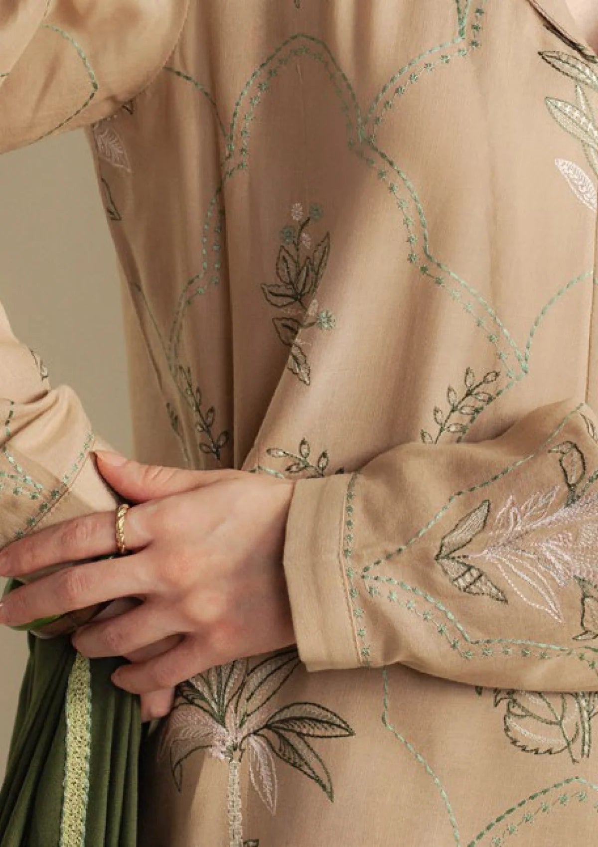 Embroidered Dhanak Unstitched 3PC Set | FS3112