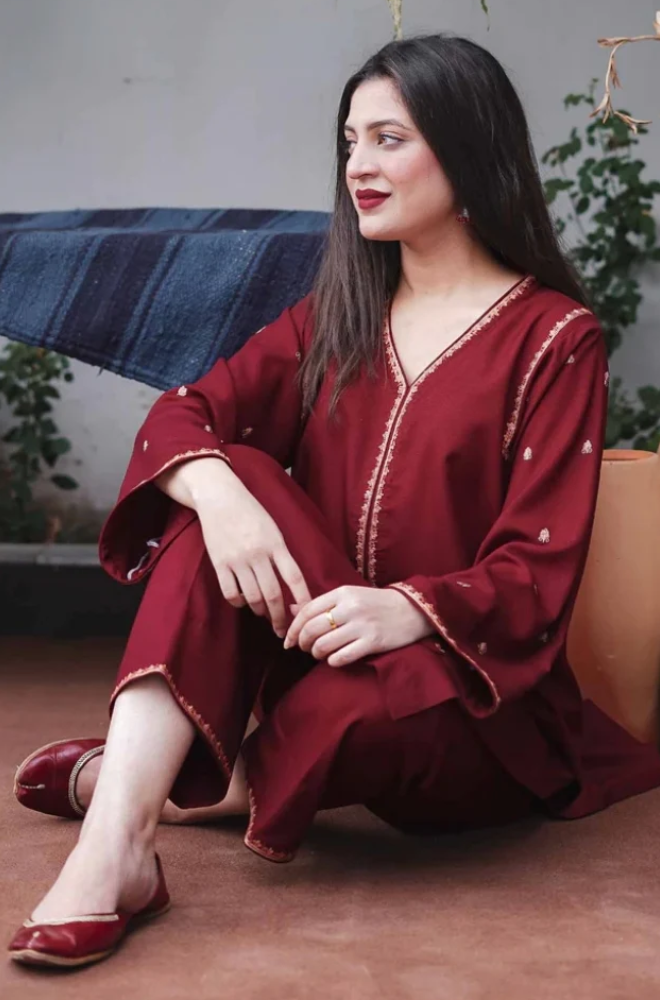 Embroidered Dhanak Unstitched 3PC Set | FS3023