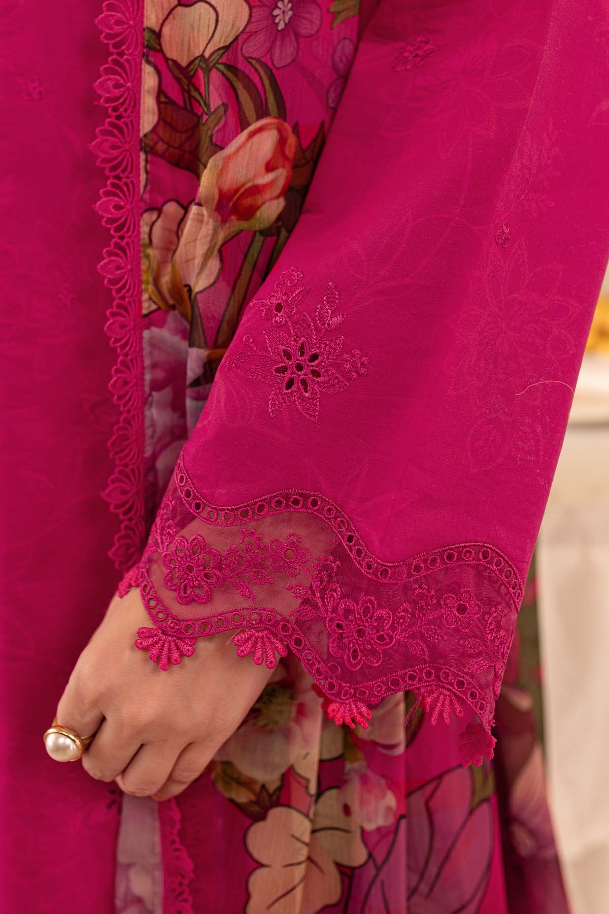 Embroidered Lawn Unstitched 3PC Set | RJ7113