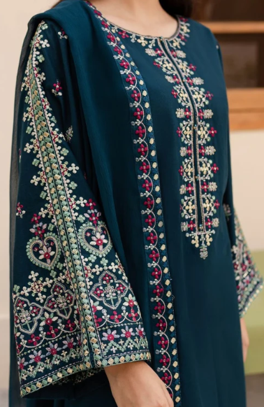 Embroidered Dhanak Unstitched 3PC Set | FS3041