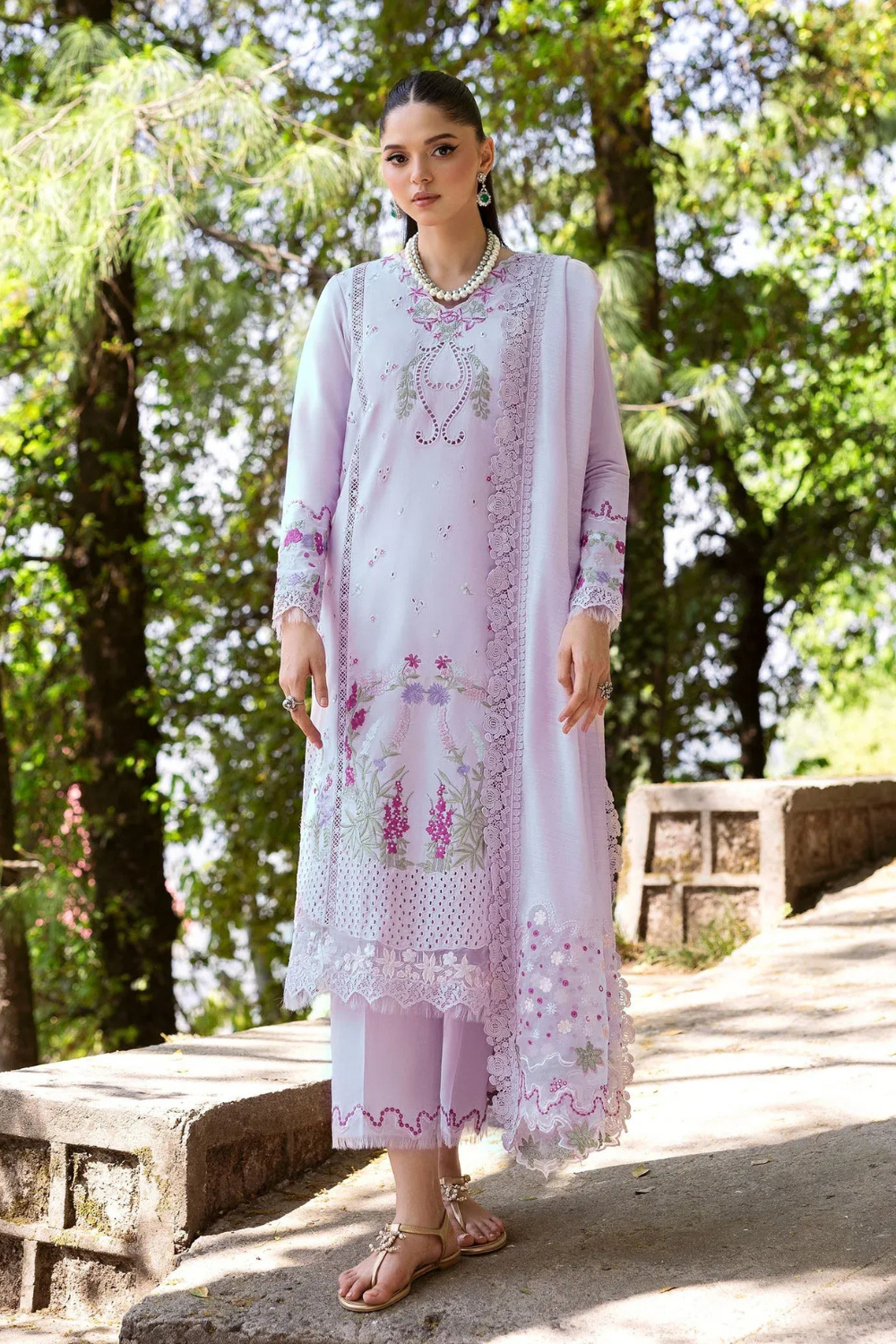 Embroidered Lawn Unstitched 3PC Set | FS7052