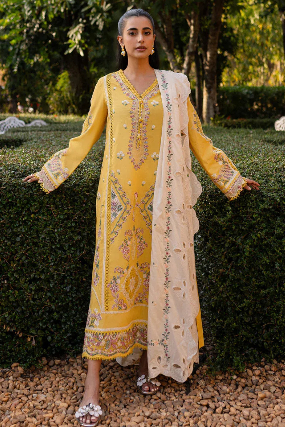 Embroidered Lawn Unstitched 3PC Set | FS7032