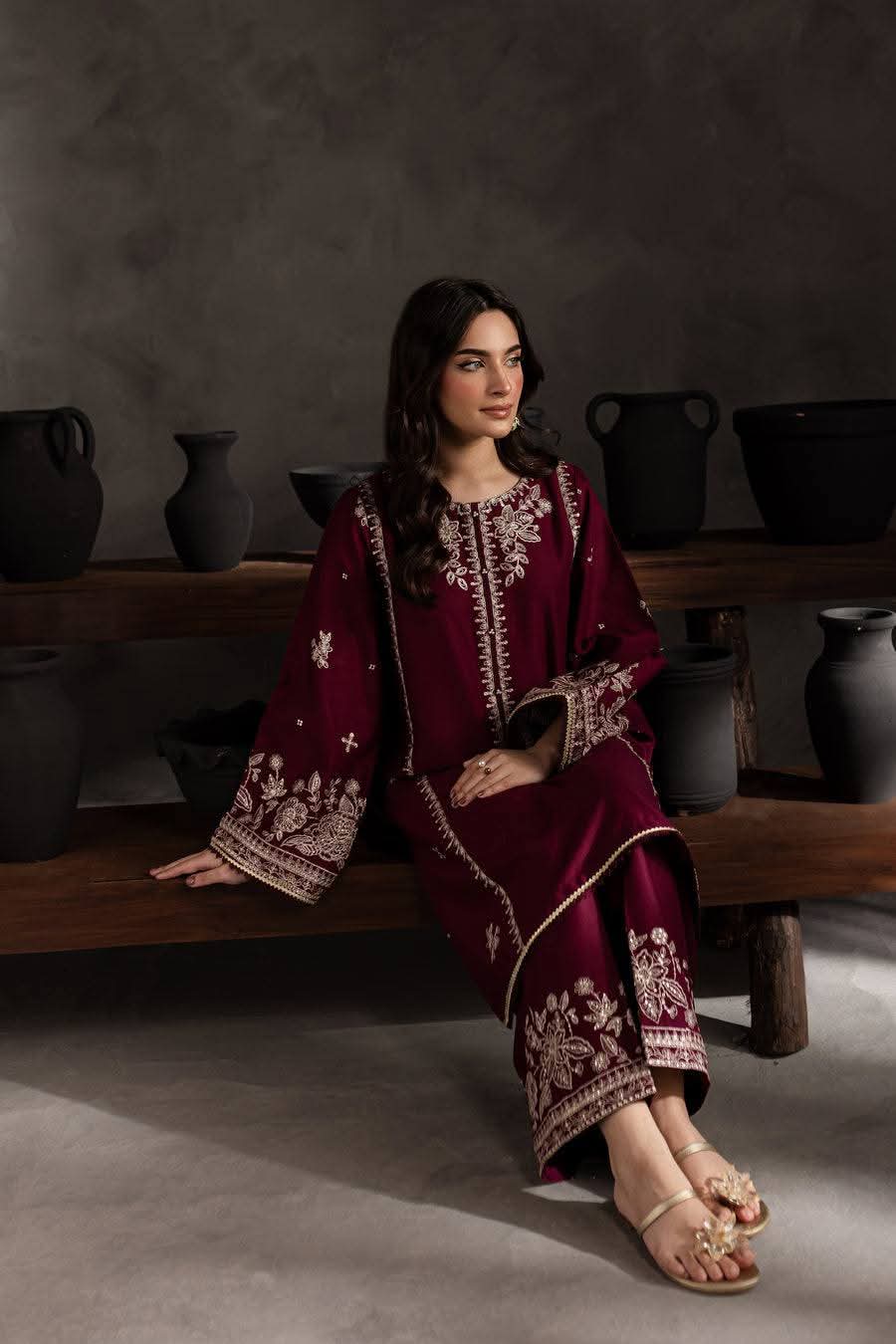 Embroidered Lawn Unstitched 2PC Set | AM7126