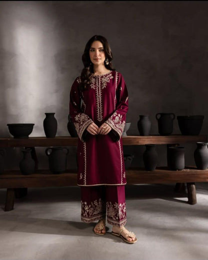 Embroidered Lawn Unstitched 2PC Set | AM7126