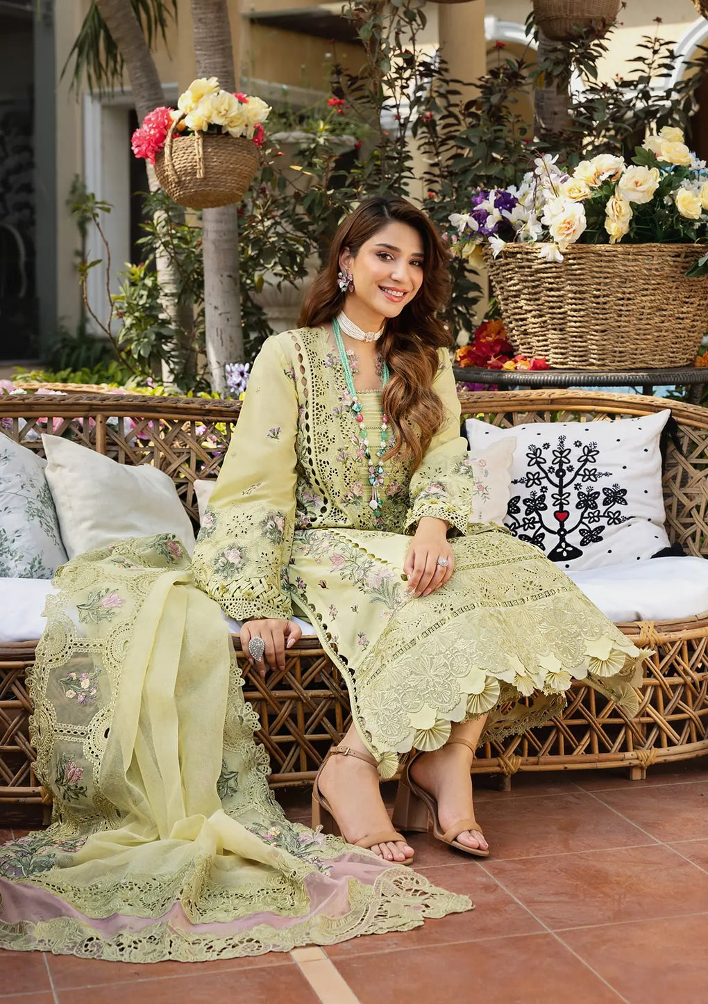Embroidered Lawn Unstitched 3PC Set | FS7040