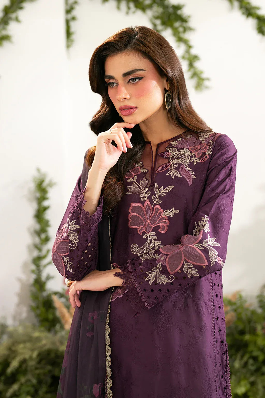 Embroidered Lawn Unstitched 3PC Set | FS7085