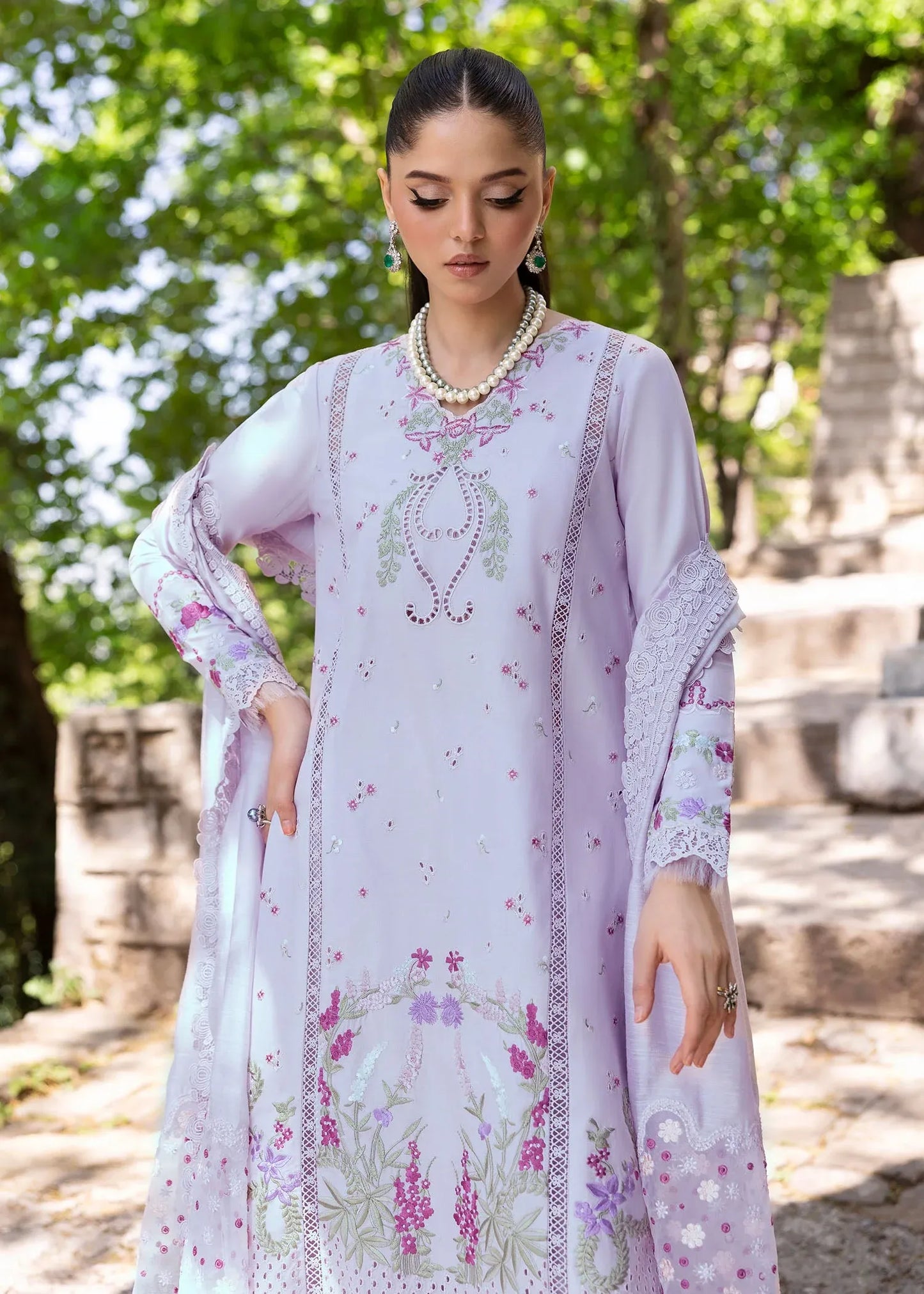 Embroidered Lawn Unstitched 3PC Set | FS7052