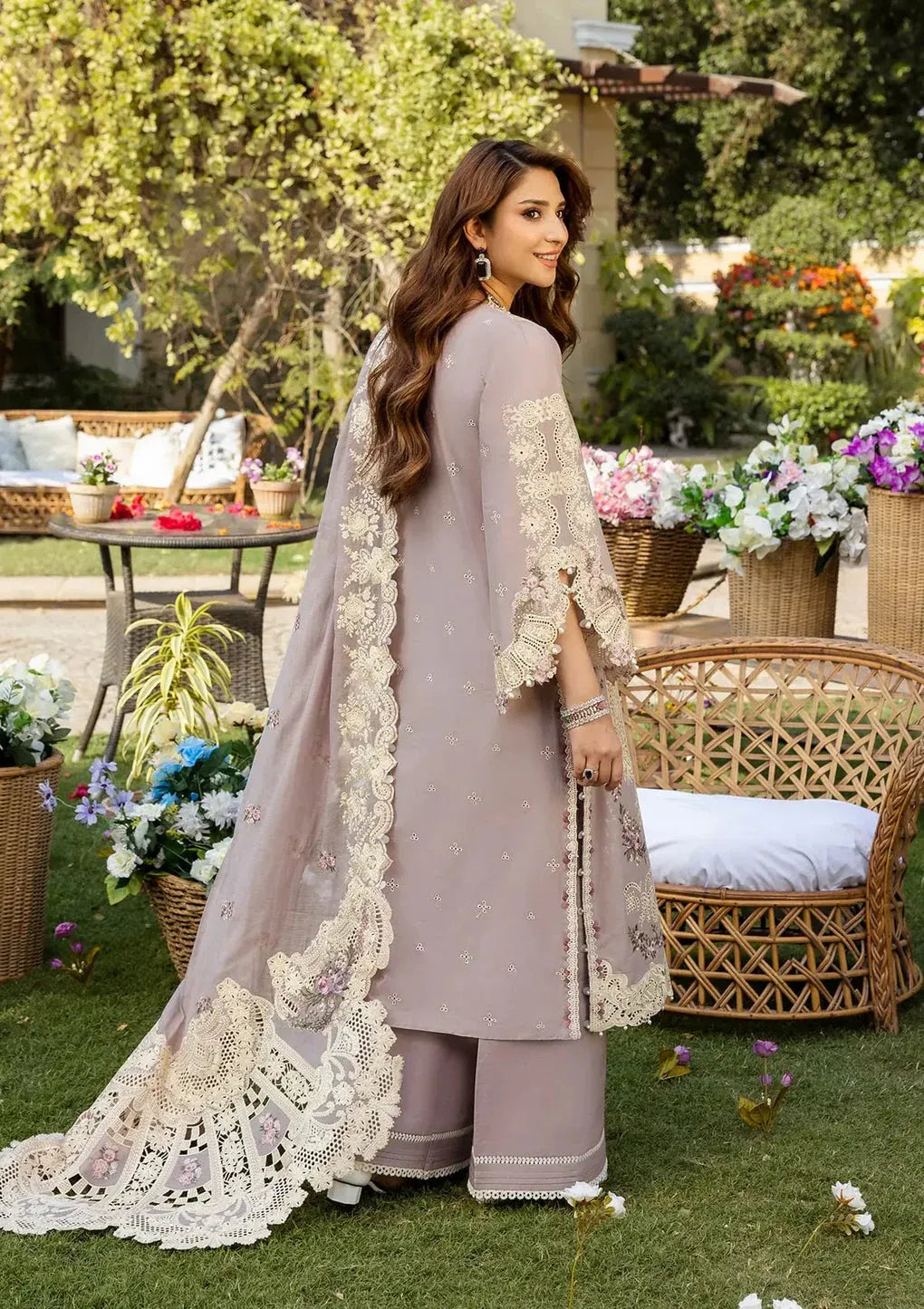 Embroidered Lawn Unstitched 3PC Set | FS7055