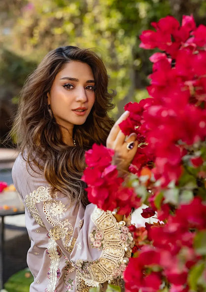 Embroidered Lawn Unstitched 3PC Set | FS7055