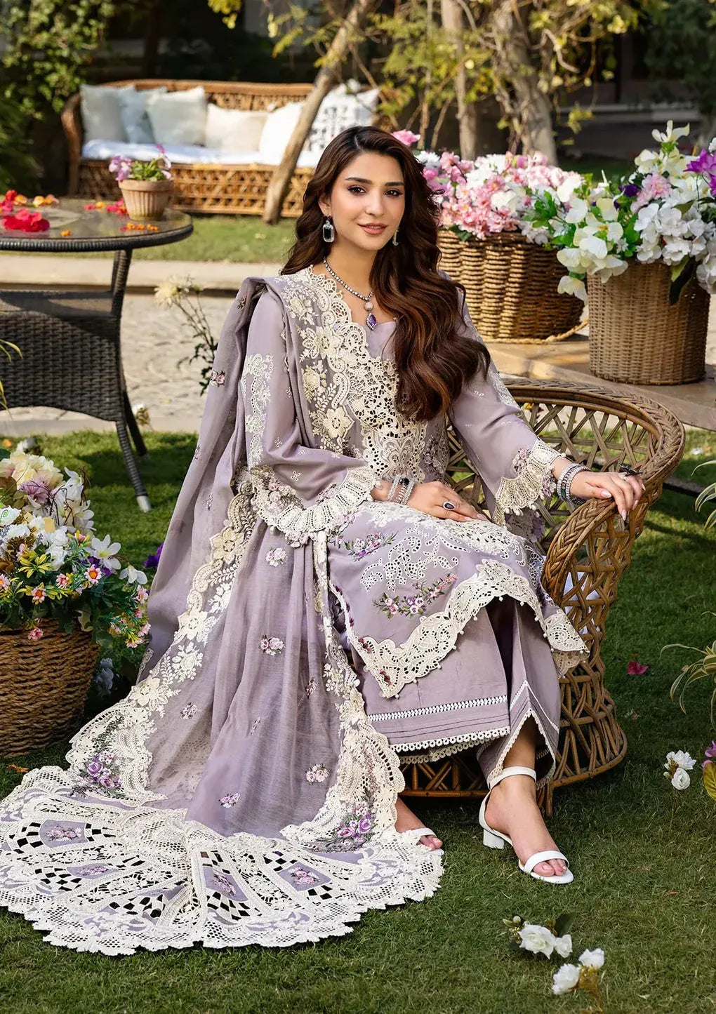 Embroidered Lawn Unstitched 3PC Set | FS7055