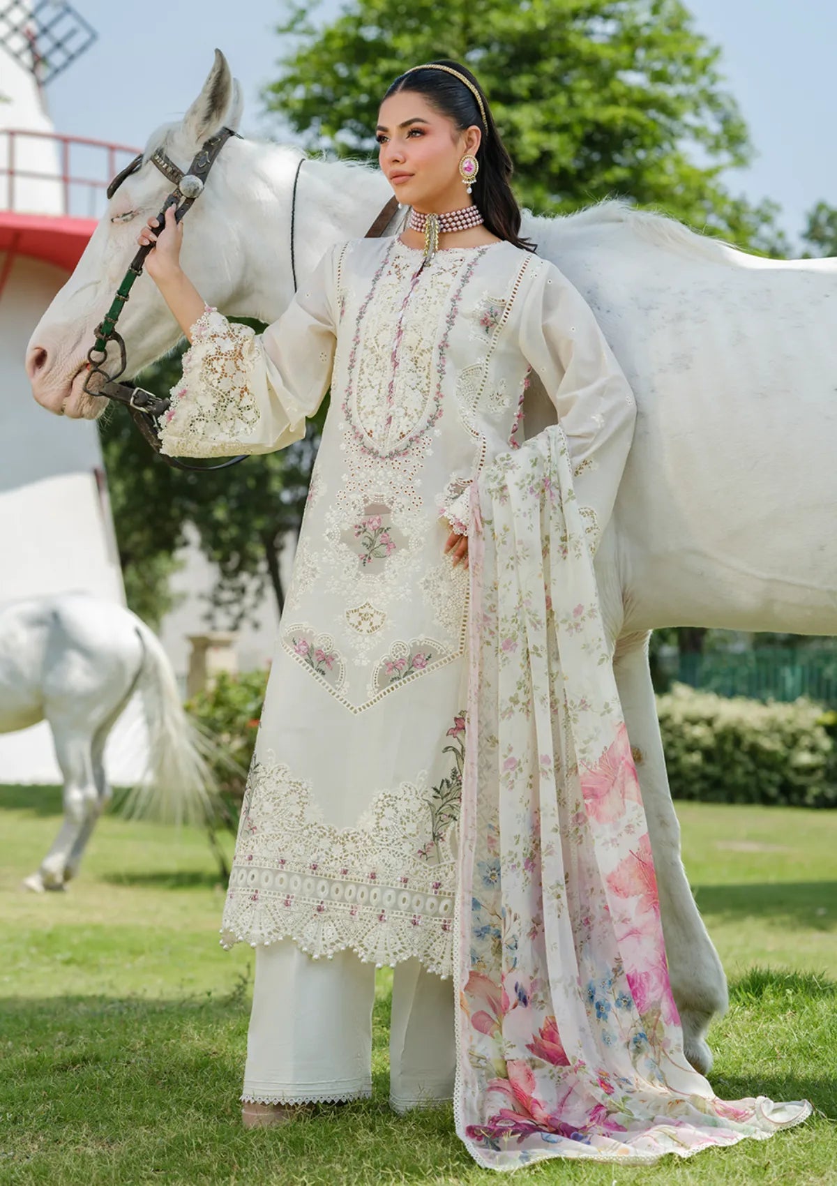 Embroidered Lawn Unstitched 3PC Set | FS7033