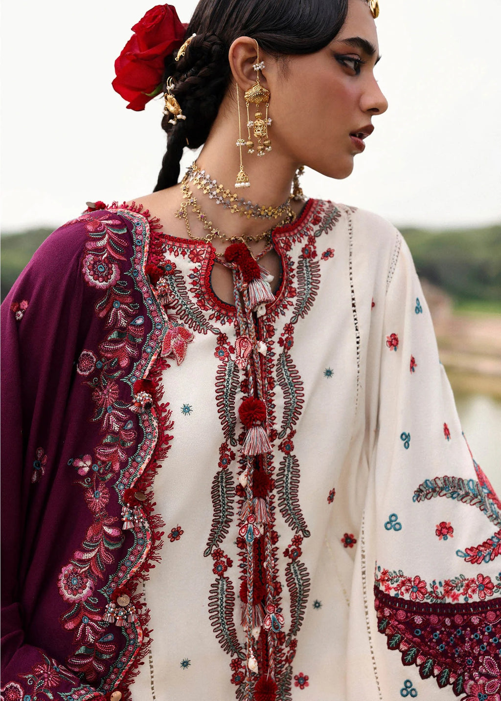 Embroidered Dhanak Unstitched 3PC Set | FS3128