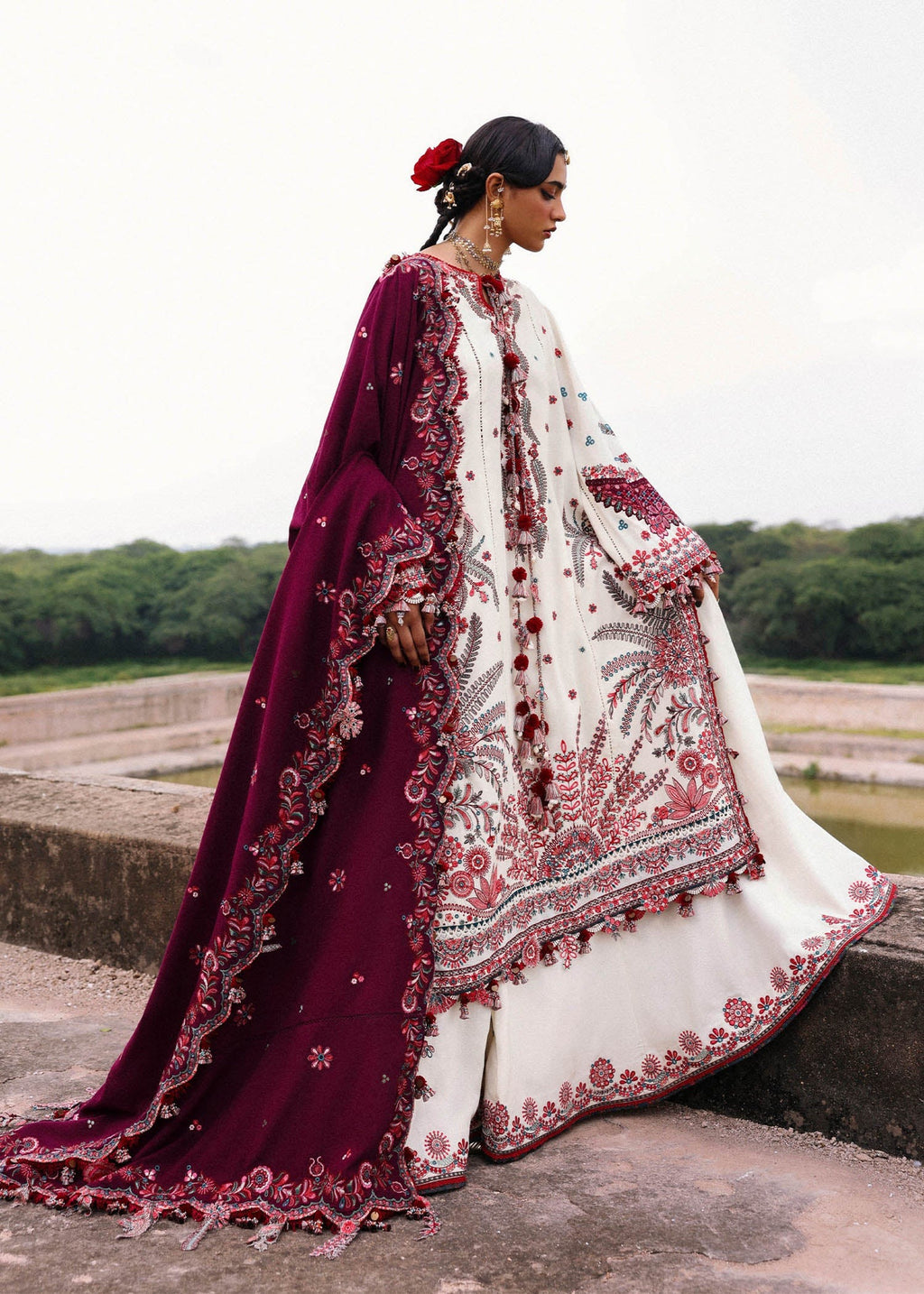 Embroidered Dhanak Unstitched 3PC Set | FS3128