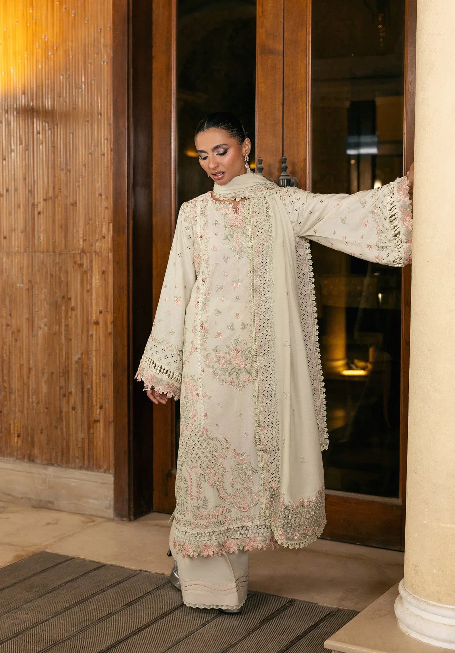 Embroidered Lawn Unstitched 3PC Set | FS7086
