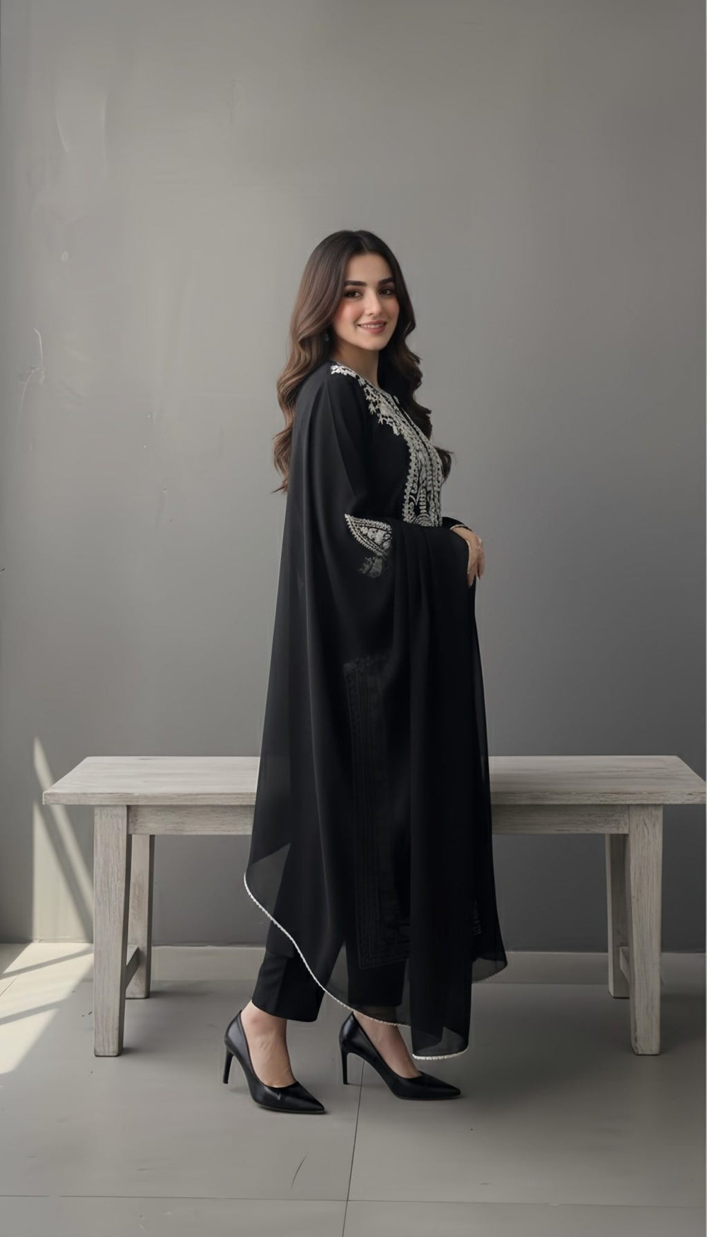 Embroidered Lawn Unstitched 3PC Set | FS7098