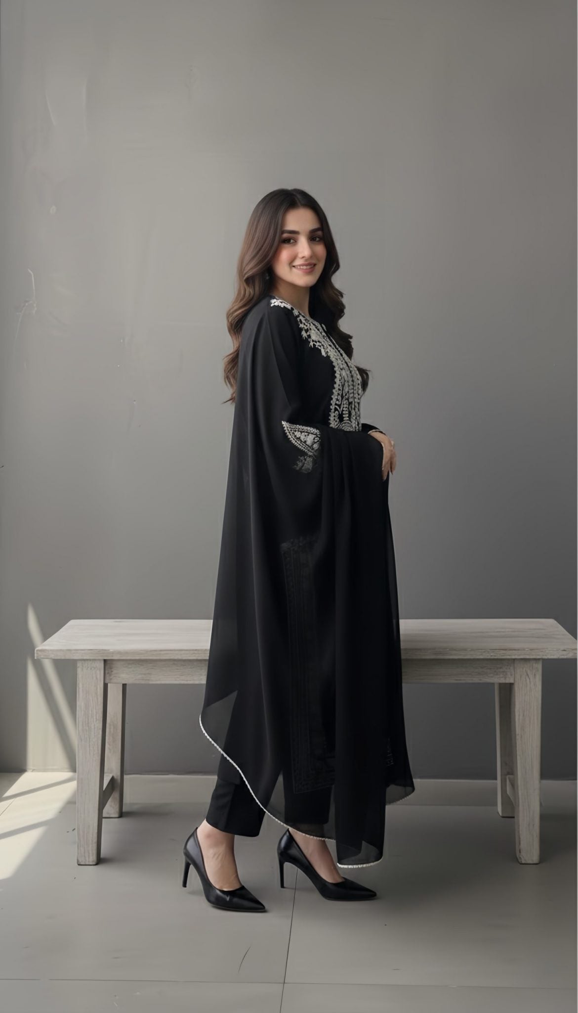 Embroidered Lawn Unstitched 3PC Set | FS7098
